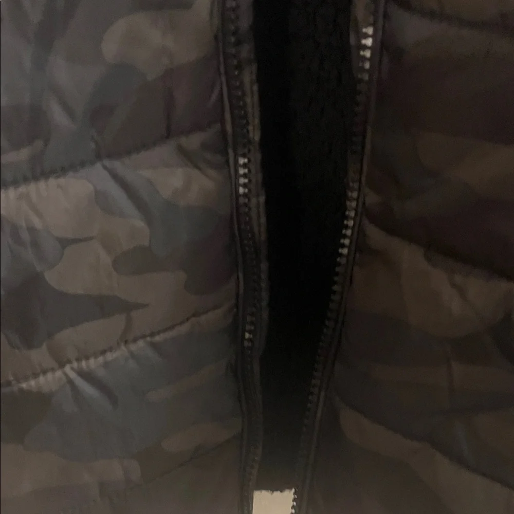 URBAN REPUBLIC Black Camo Puffer Jacket